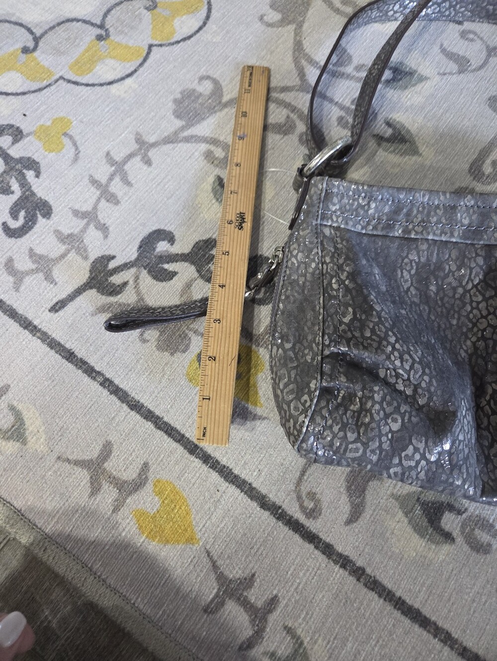 Makowsky NWOT CROSSBODY/ADJ PURSE - Picture 9 of 11